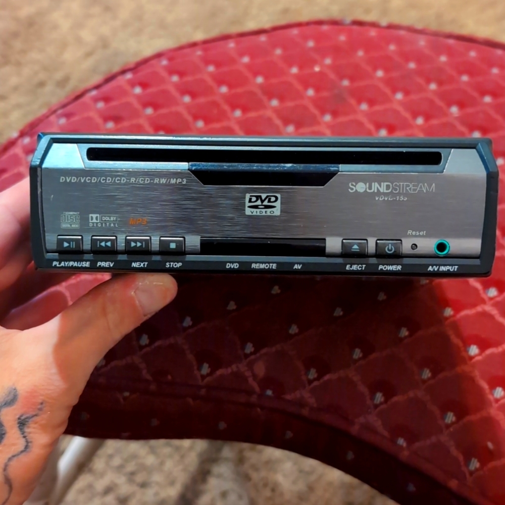 Auto multi media player